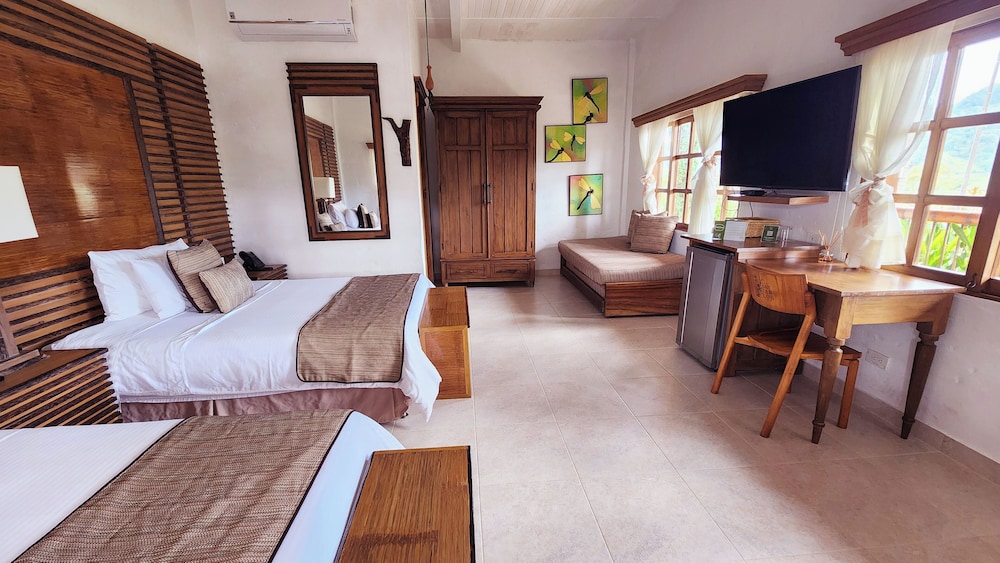 Casa San Carlos Lodge 7/50