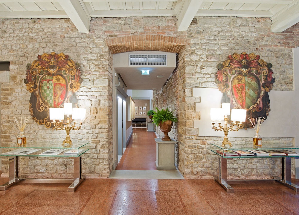 Brunelleschi Hotel Florence 61/72