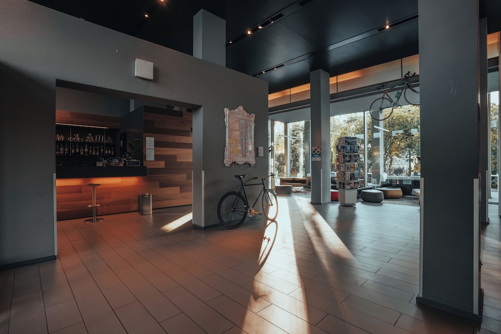 Mod 05 Bike Hotel 43/61