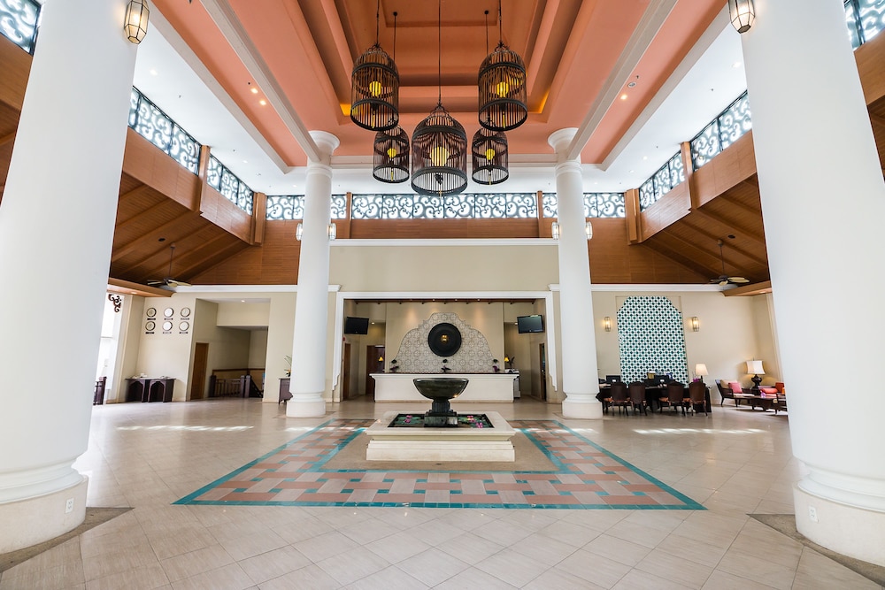 Ravindra Beach Resort and Spa in SATTAHIP
