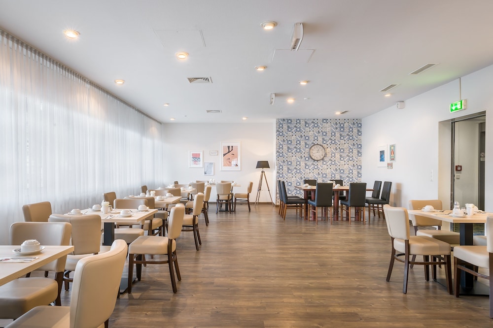 Hotel Mariella Airport 60/80