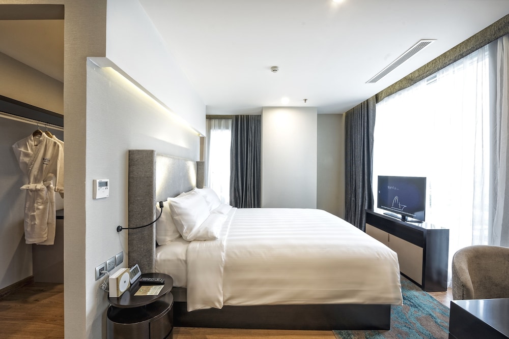 Novotel Suites Hanoi 15/70