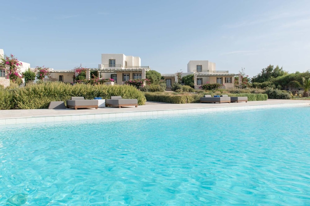 STAGONES LUXURY VILLAS 46/50