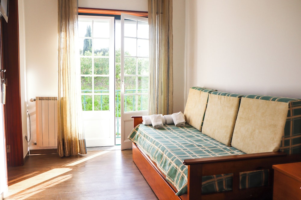 HOTEL LOURO 26/69