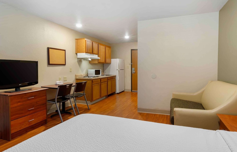 Extended Stay America Select Suites - Kansas City - South - I-49 18/42