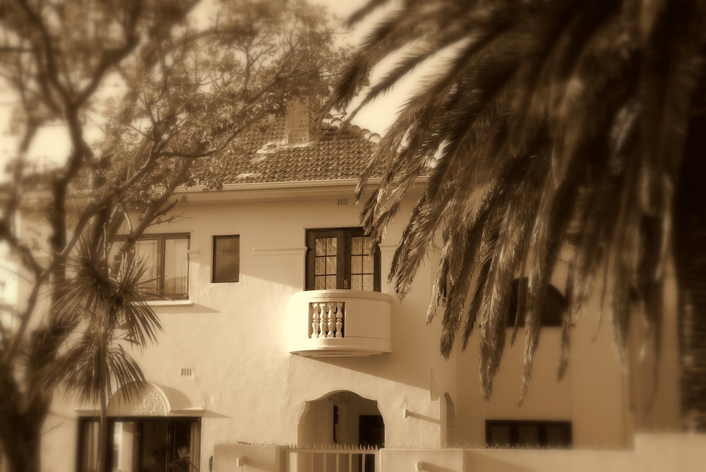 Maartens Guesthouse 34/37