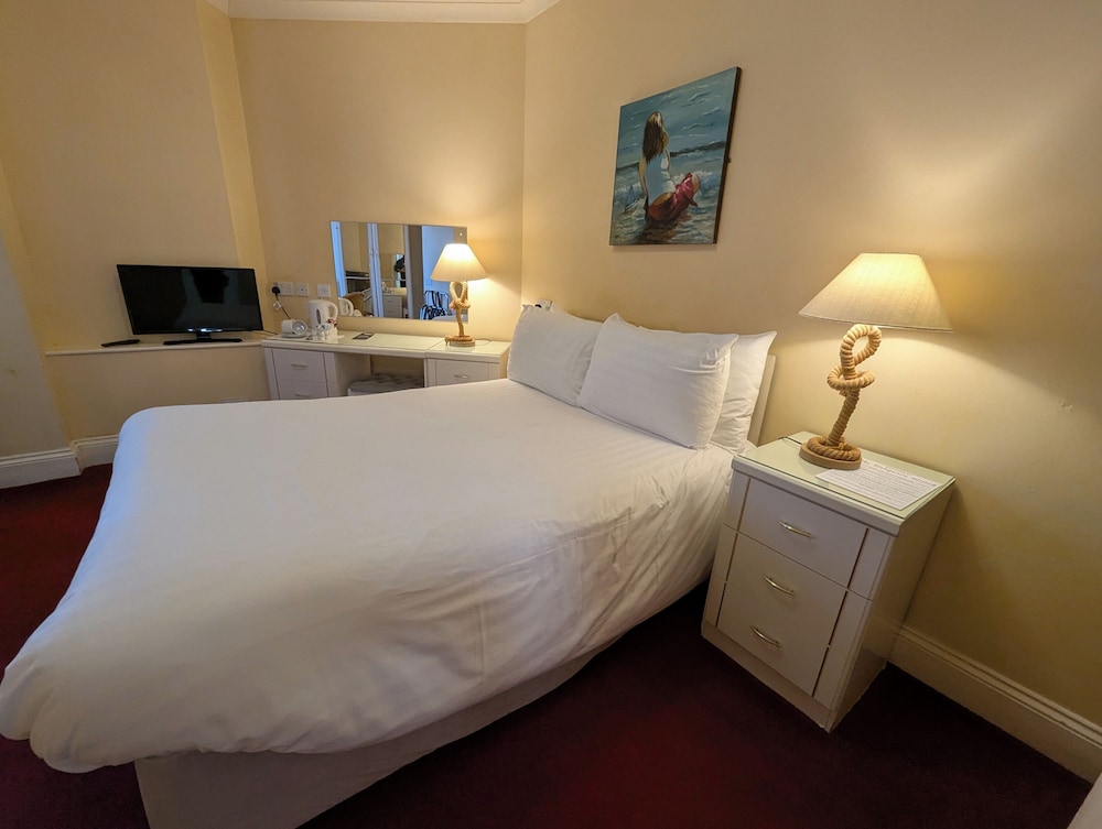 The Belgrave Hotel Tenby 26/62