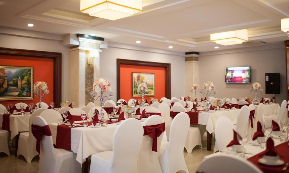Royal Palace Hotel 31/48