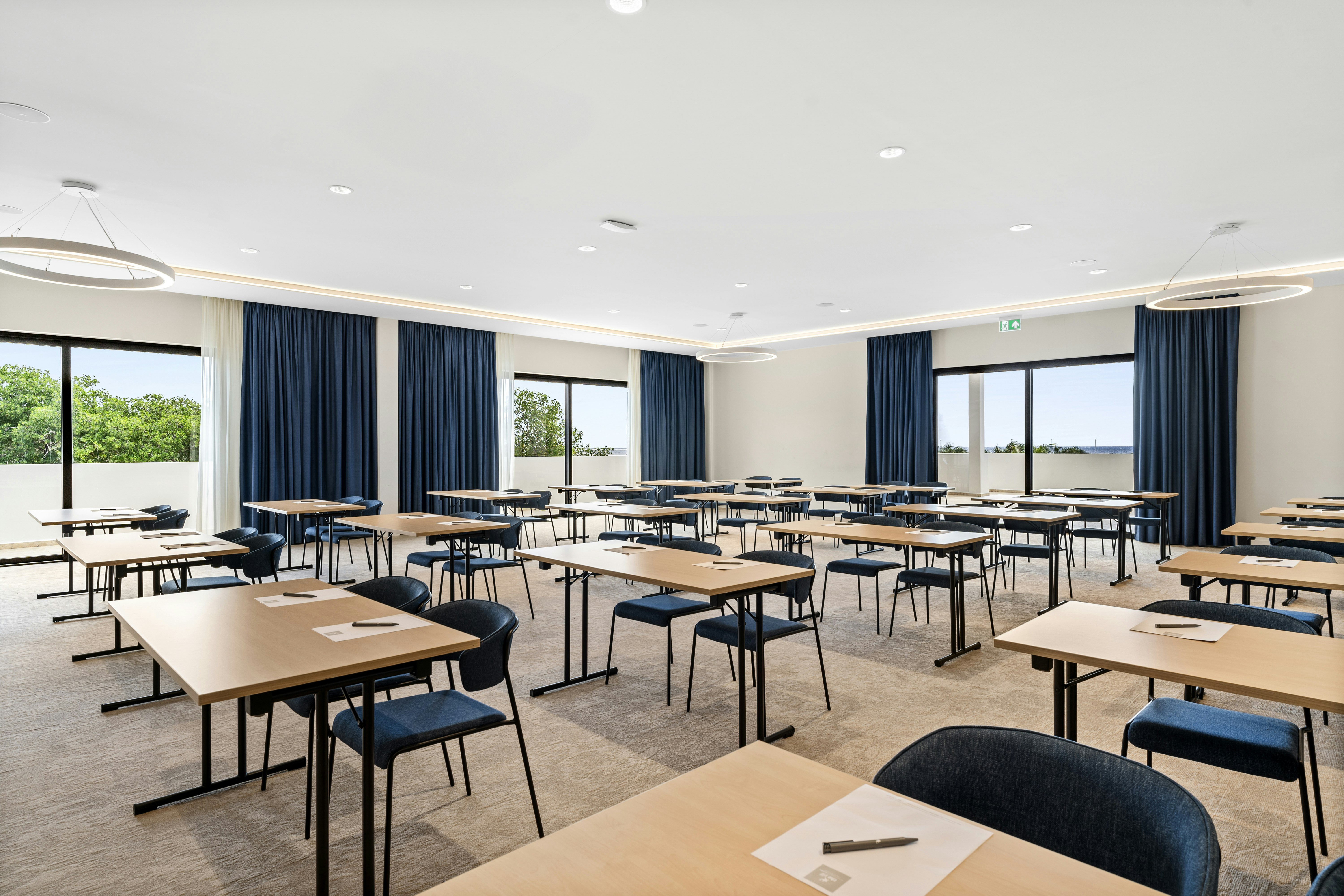 The Rif at Mangrove Beach Corendon Curacao All-Inclusive, Curio by Hilton 64/76