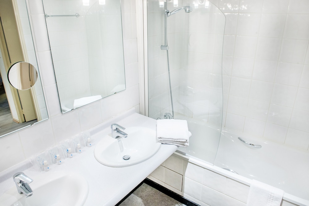 Appart Hotel Saint Jean 42/47