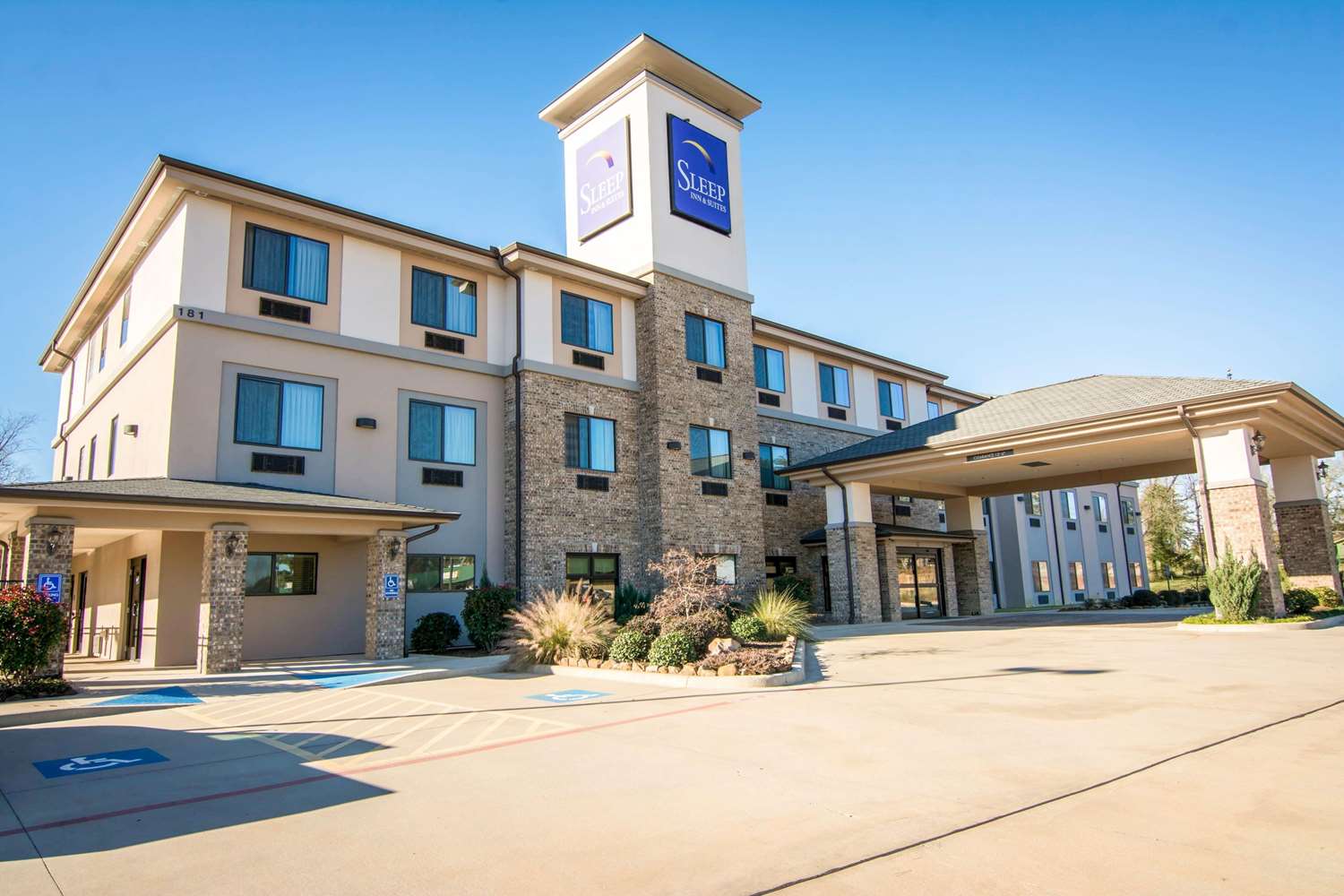 Sleep Inn & Suites Center TX 19/24