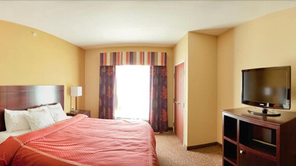 Comfort Suites Pecos 7/42