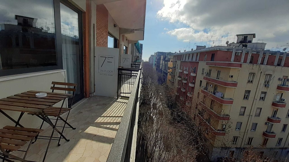 7th Floor Suite 37/50