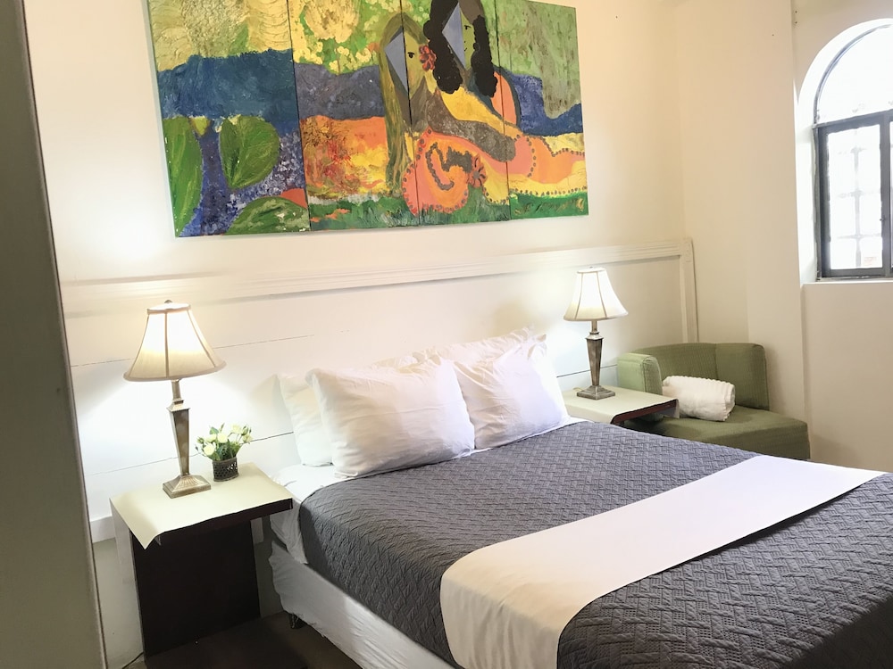 Kuri Suites 6/33