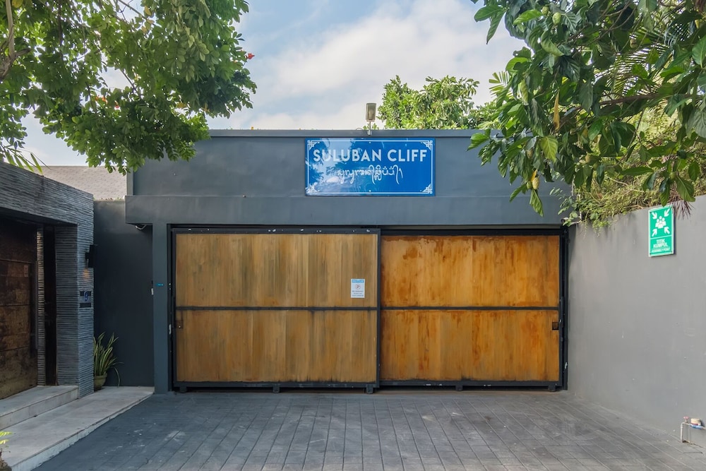 Suluban Cliff Bali Villa 3/50