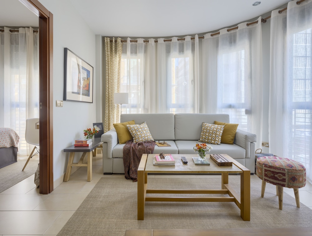 Apartamentos Suites Oficentro 48/72