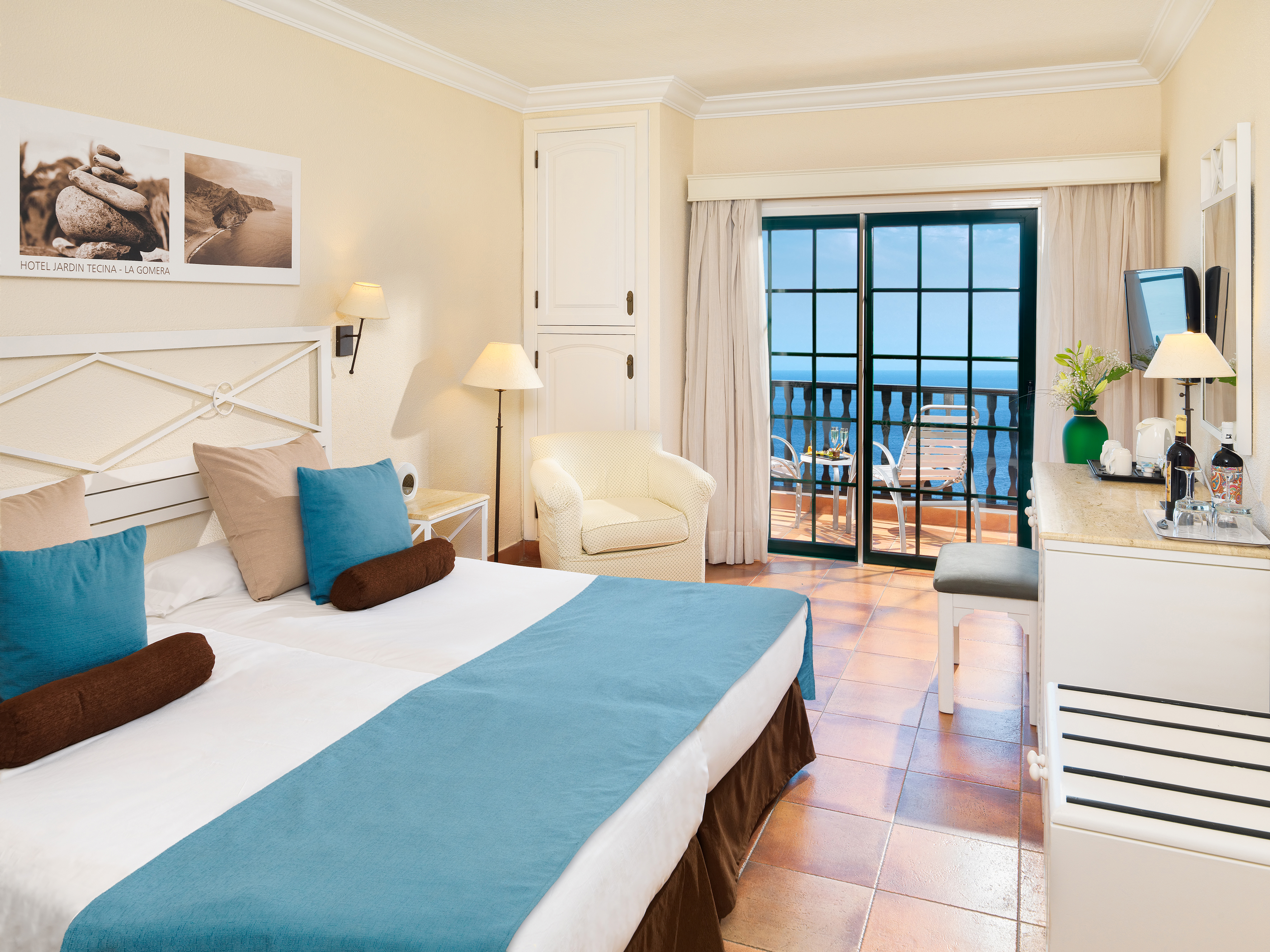 Horizon, Double Bed