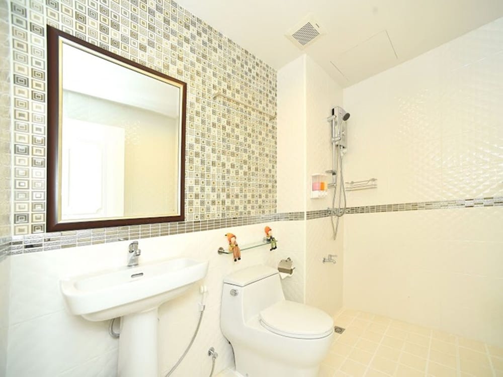 SUITE, BALCONY