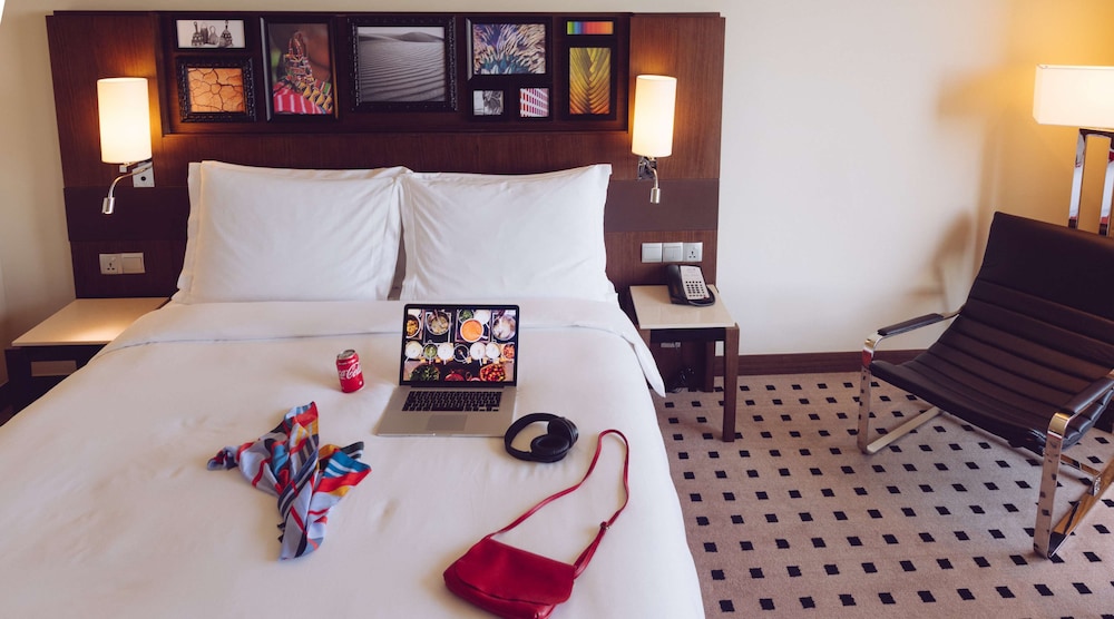 RADISSON BLU HOTEL NAIROBI UPPER HILL 23/77