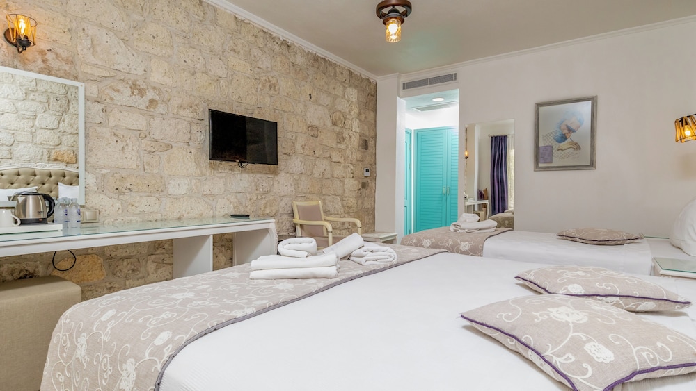 Avlu Alacati Butik Otel 15/46
