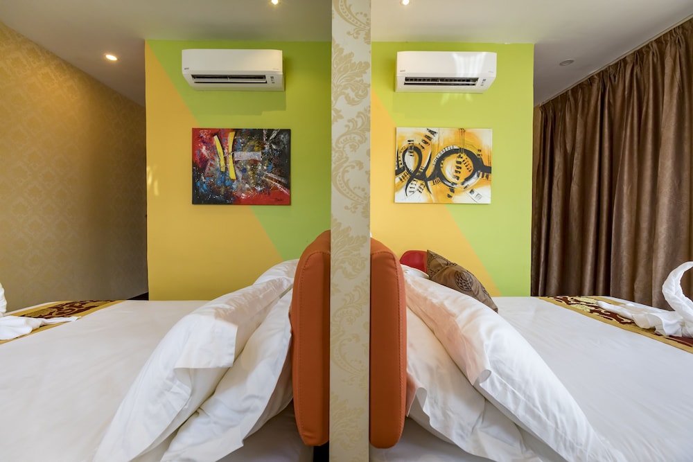 Hamilton Hotel Kajang 15/30