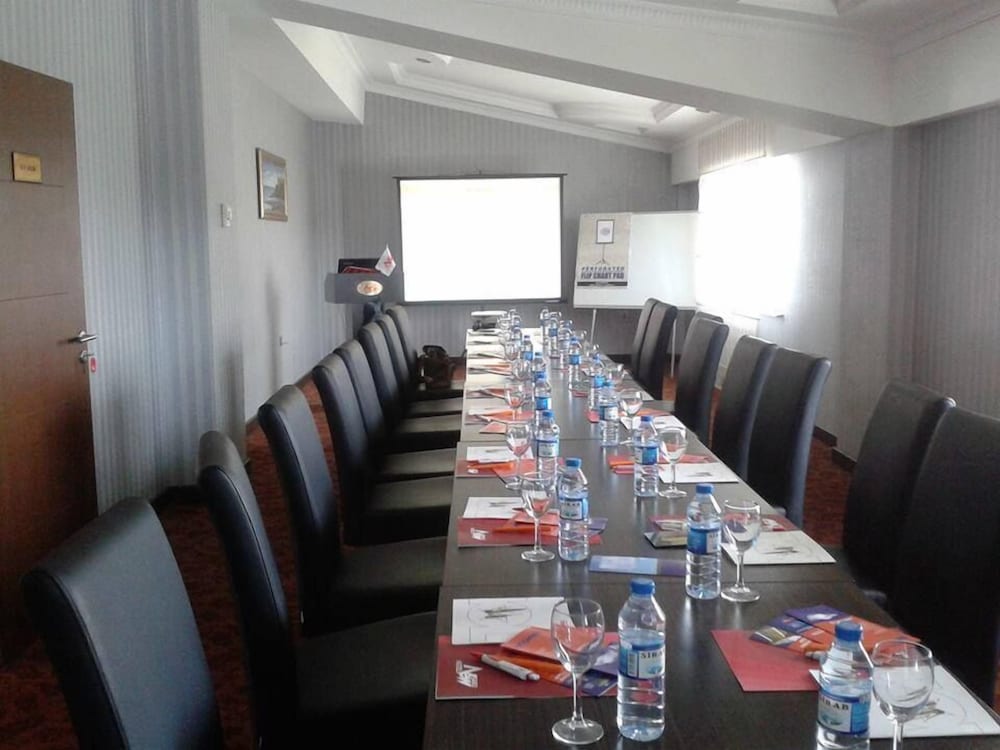 NEW BAKU HOTEL 49/50