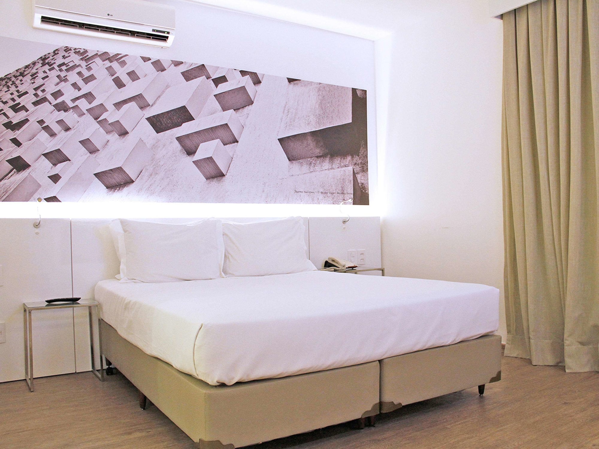 base concept hotel
