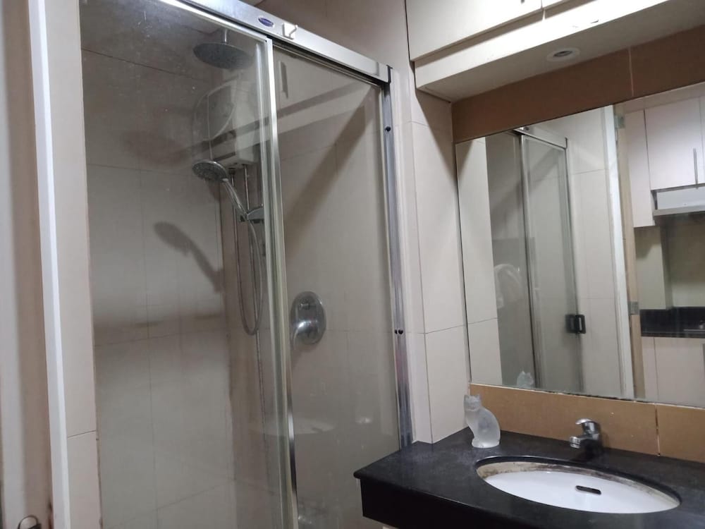 Jericho's Place At Sea Residences 67/68