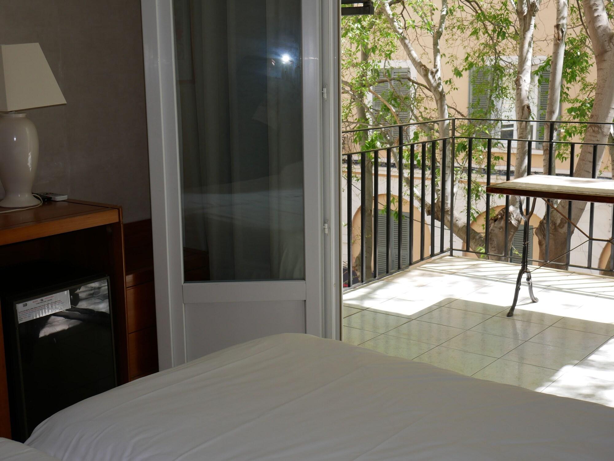 Hotel Bonaparte 7/17