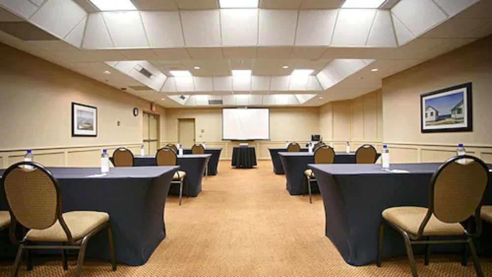 Charlottetown Inn & Conference Centre 51/61