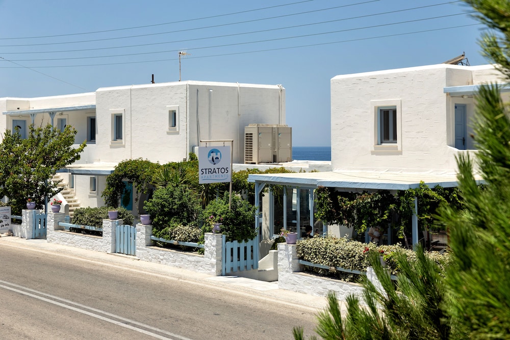 Stratos Apartments and Studios photo5