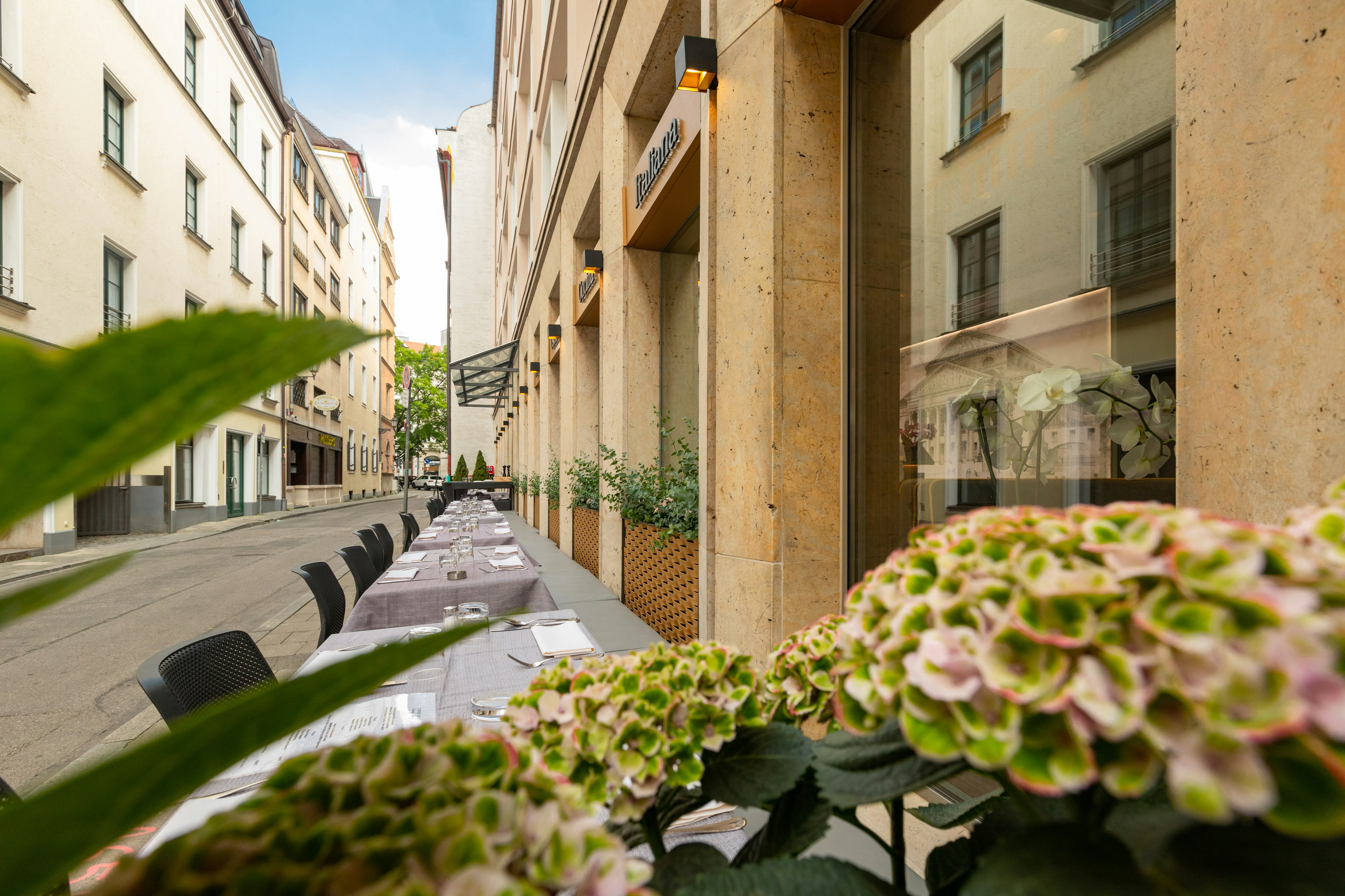 Hotel an der Oper 27/27