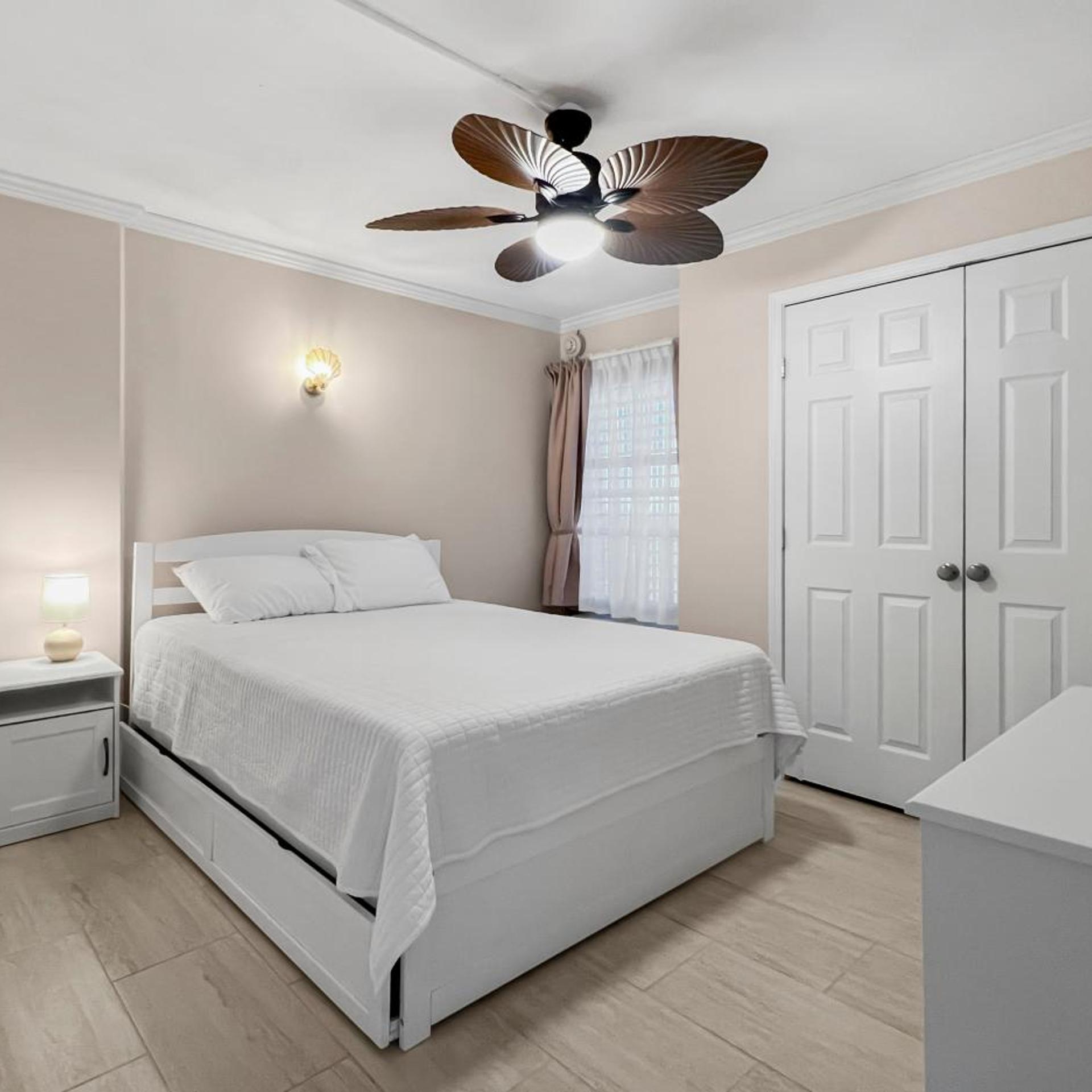 2 Bedrooms, Gulf View