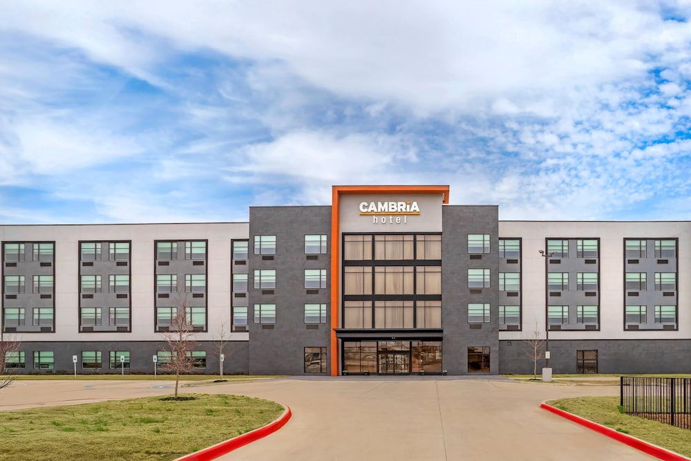 Cambria Hotel Euless - DFW Airport South 8/50