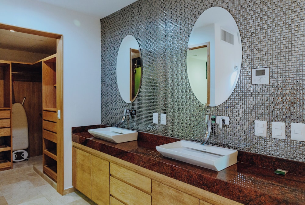 Ame Hotel Boutique & Spa 80/82