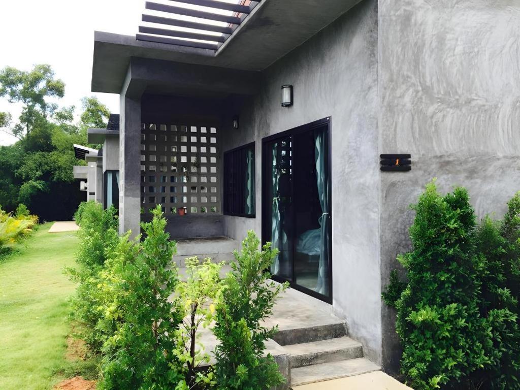Baanwaan Resort Hat Yai 12/56