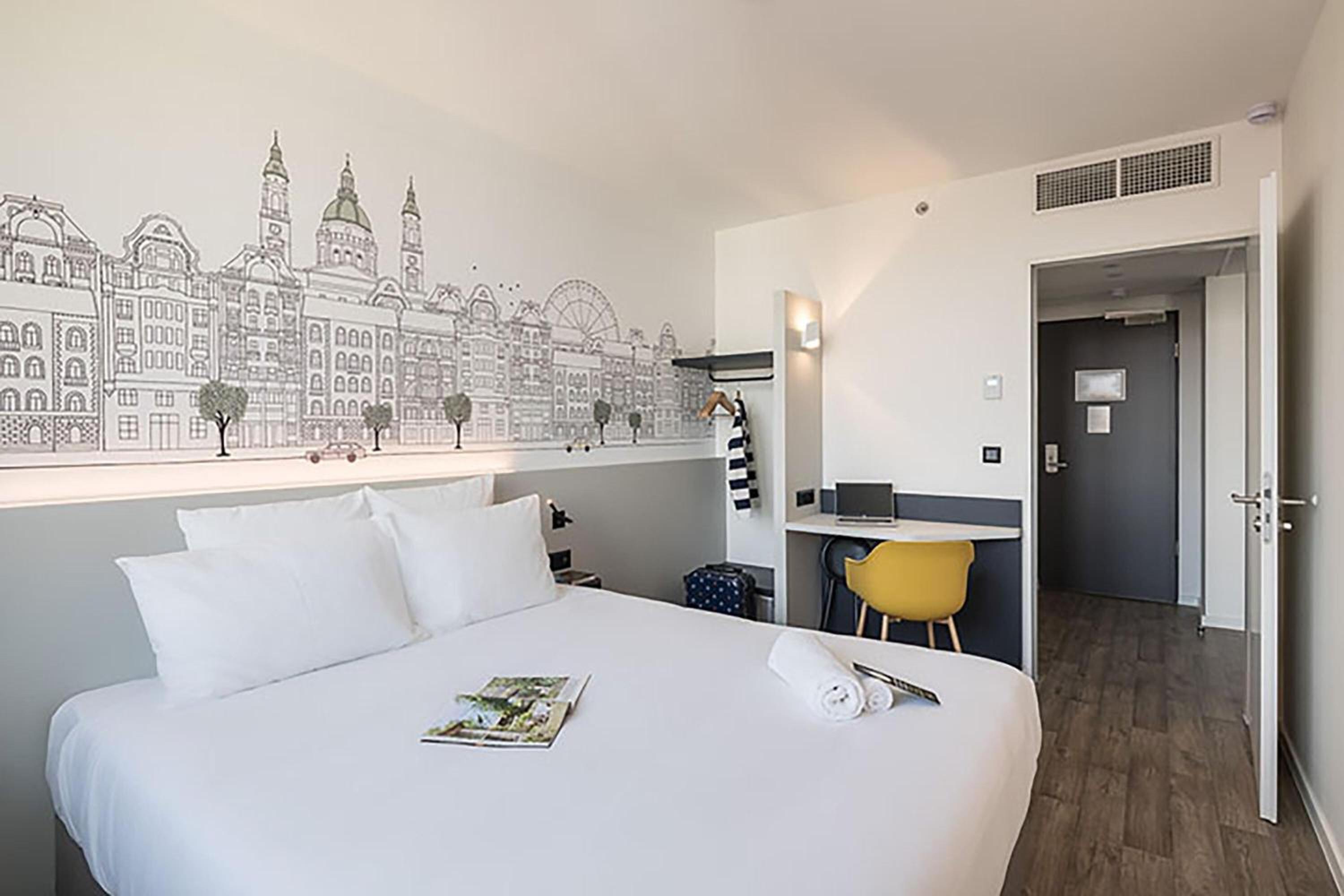 Family, Double Bed