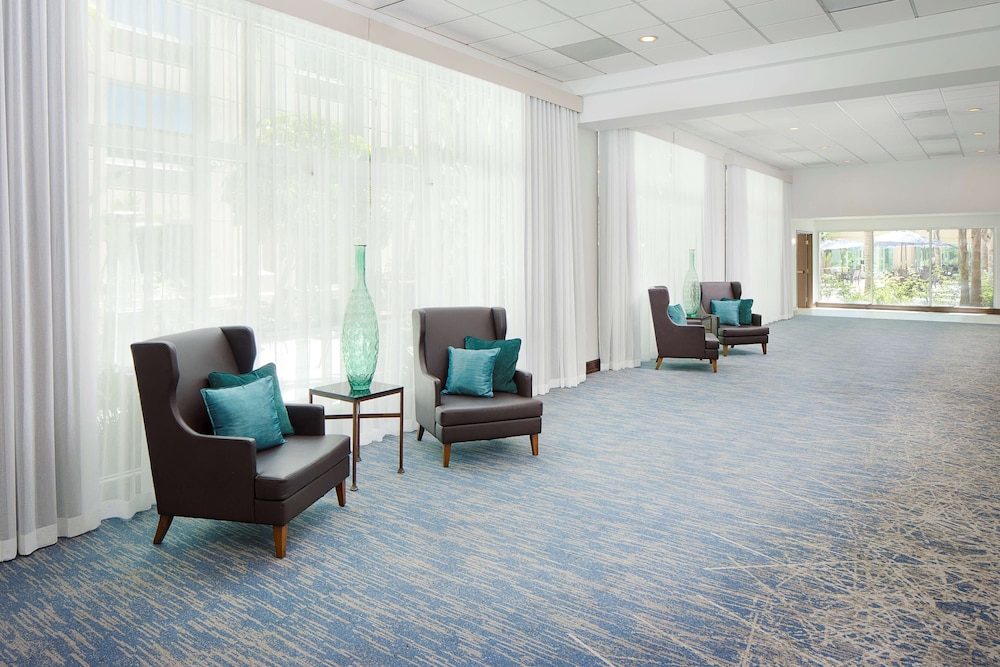 DoubleTree by Hilton Los Angeles - Commerce 21/43