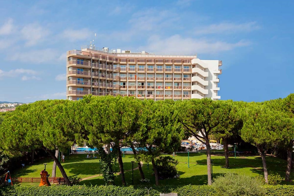 Beverly Park Hotel Spa 64/66