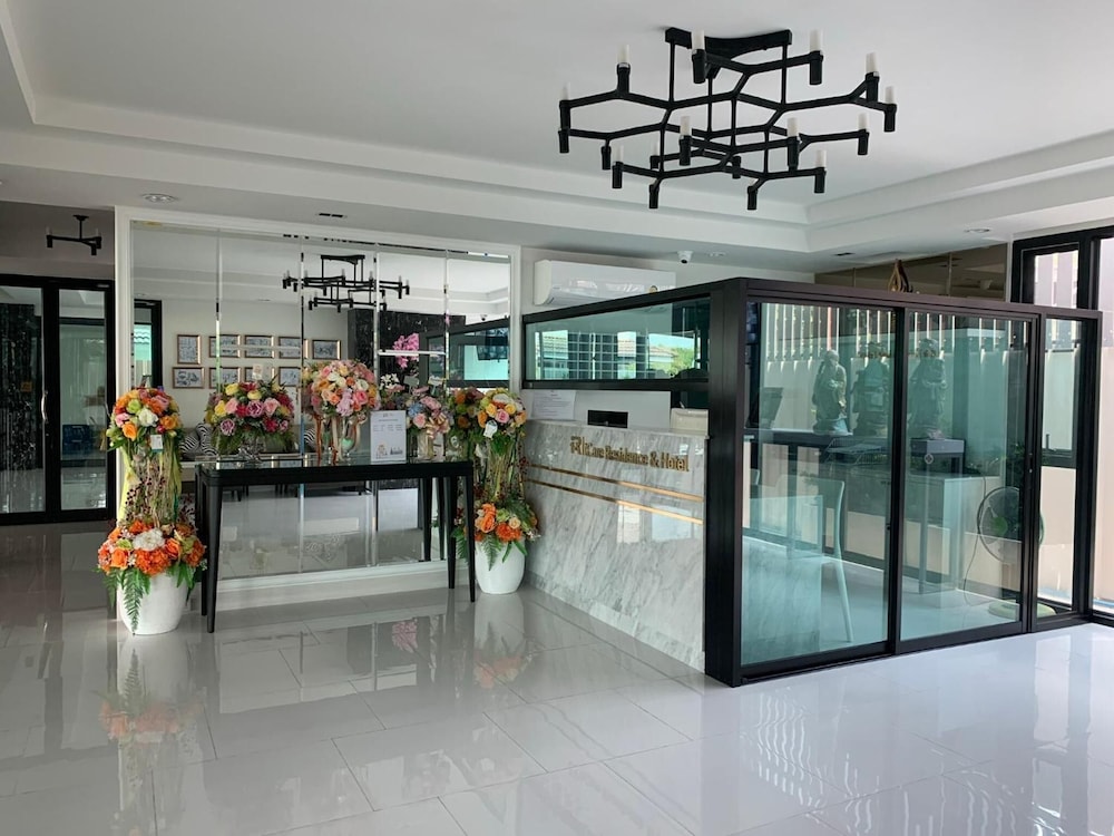 iCare Residence & Hotel 10/41
