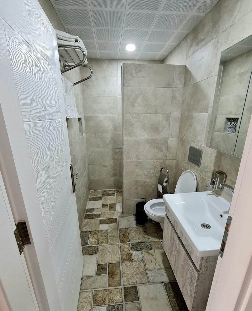 Milyos Hotel 42/42