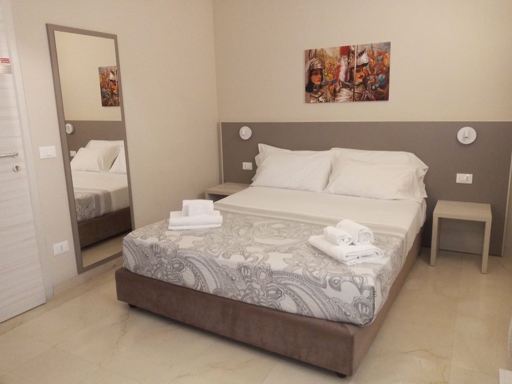 STANDARD, DOUBLE BED