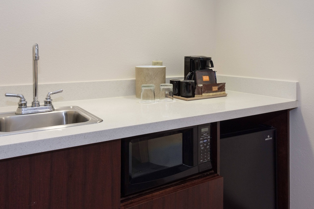جناح استوديو بسرير كينج لذوي الإعاقة، SpringHill Suites by Marriott Charlotte Concord Mills Spdwy 3/4