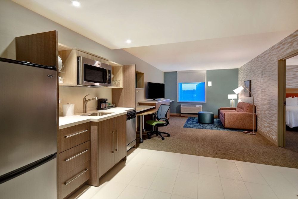 Lobby at Home2 Suites By Hilton Boston South Bay, BOSTON - MA