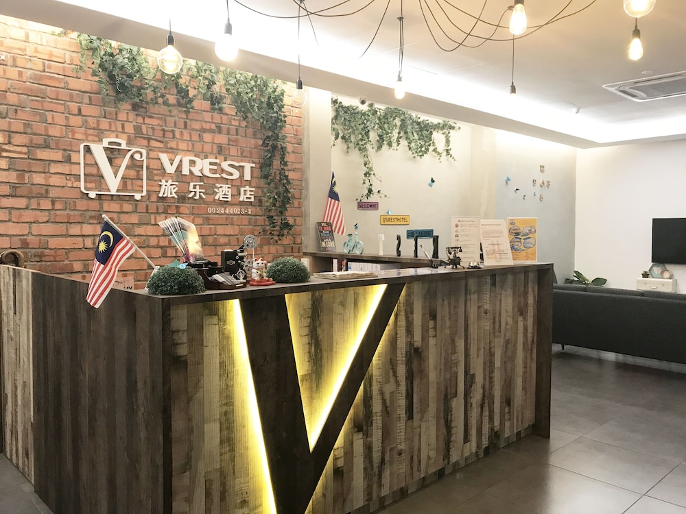 Vrest Hotel 3/33