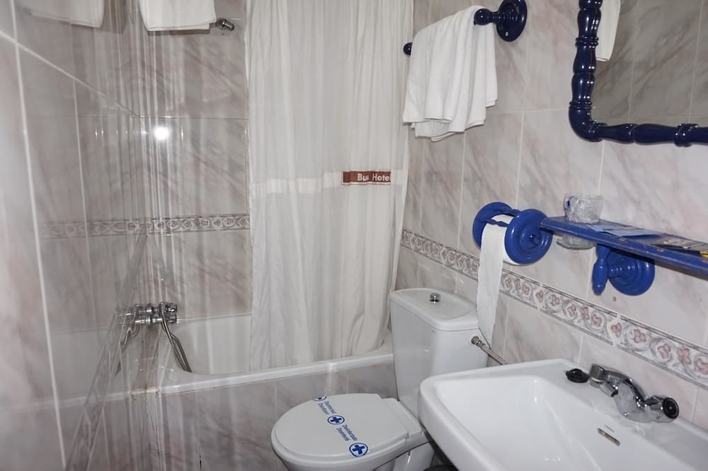 Hostal Alamare 44/50