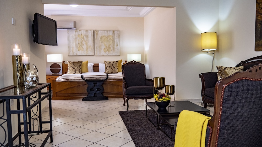 Oak Plaza Hotel Accra 50/57