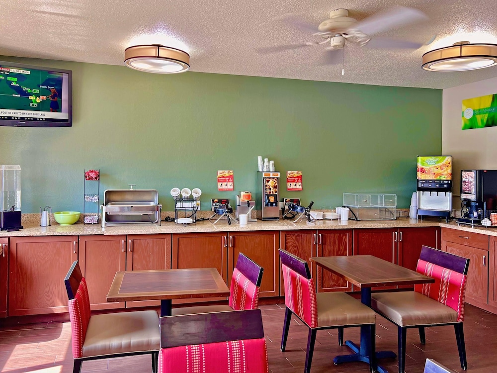 Quality Inn & Suites Green Bay - Ashwaubenon 33/50