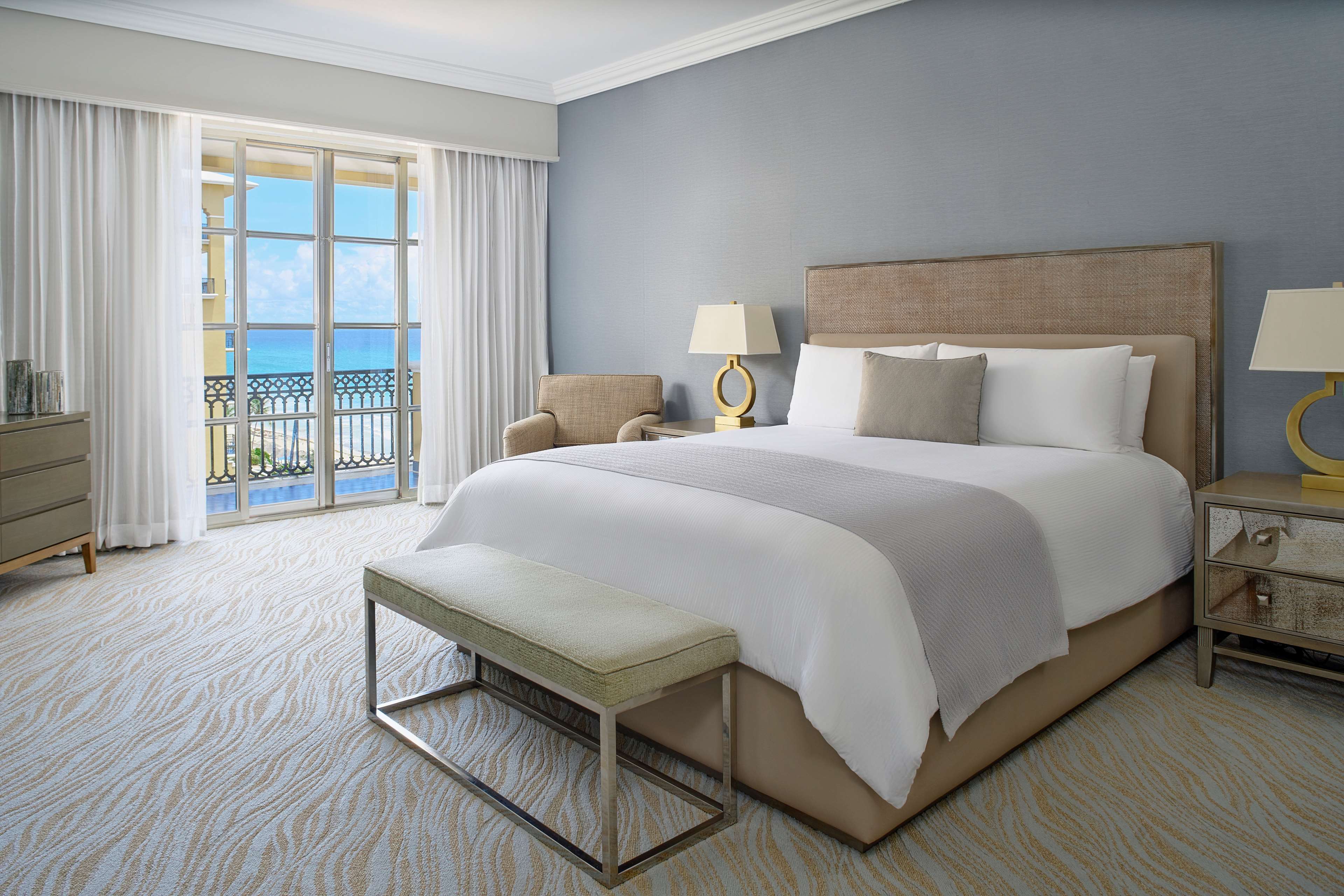 Suite, Lateral Side Sea View