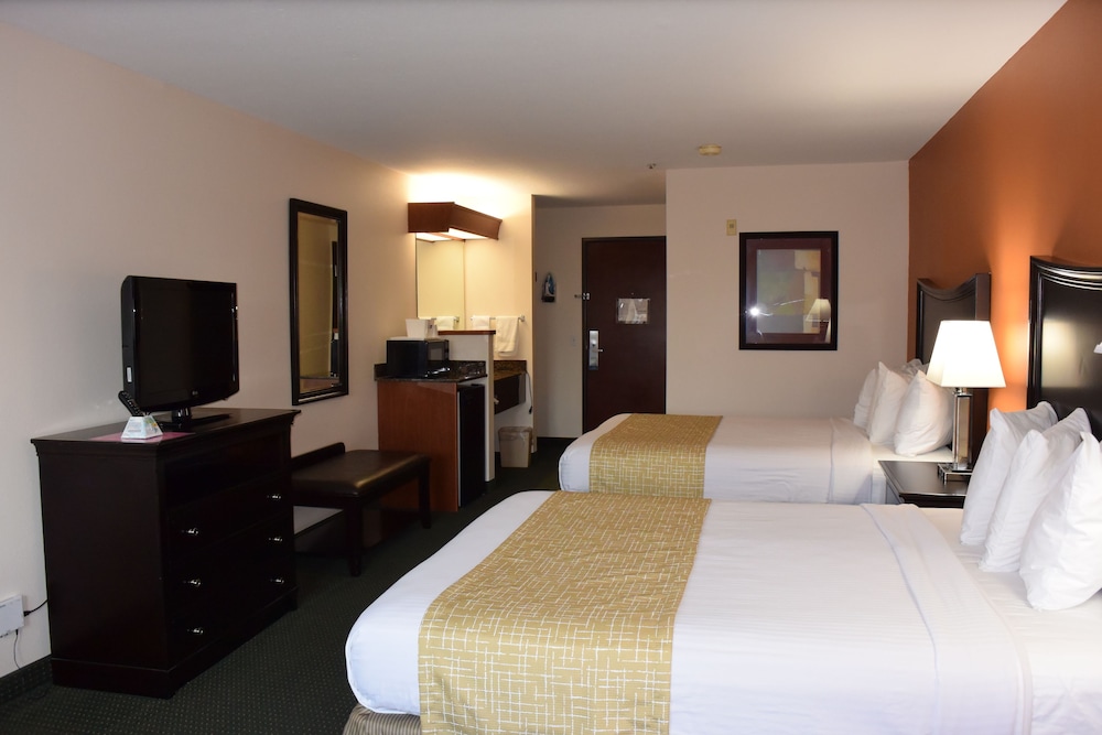 Travelodge Suites By Wyndham Newberg 13/60